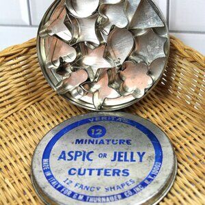 Vintage Veritas Aspic Jelly Cutters:12 Retro Fancy Shapes Made in Italy